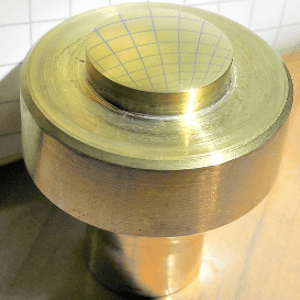 φ15ツバ付き球面真鍮ピンR15球面部の超鏡面仕上げ品の画像